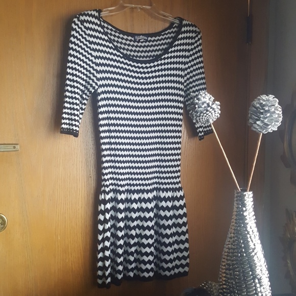 Freshman 1996 Dresses | Freshman 1996 Black \u0026 White Sweater Dress | Color: Black/White | Size: M | Vested1's Closet